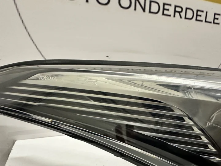 toyota-chr-chr-full-led-koplamp-rechts-81110f407000 — foto 2