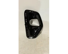 kia-stonic-rechter-mistlamp-afdekplaat-rechts-86524h8410