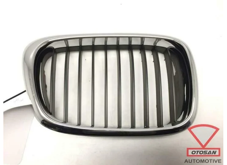 bmw 5 serie e39 grille grill rechts nieuw! 0637512