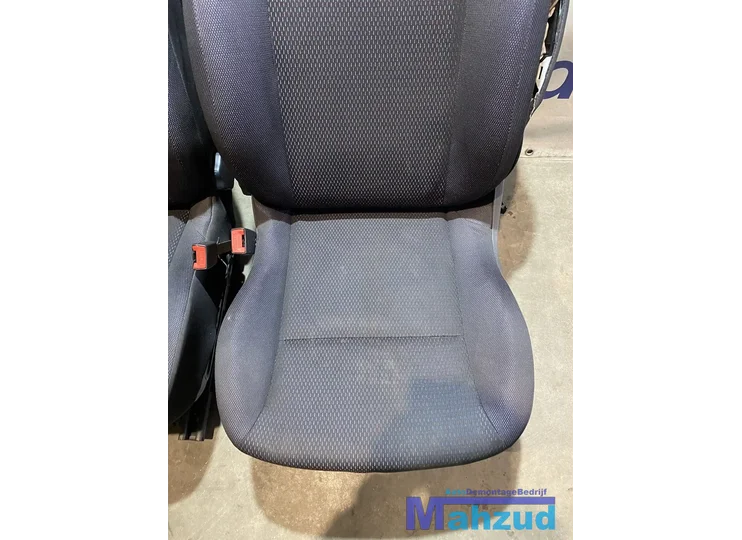 renault-clio-3-5-deur-interieur-compleet-20052014