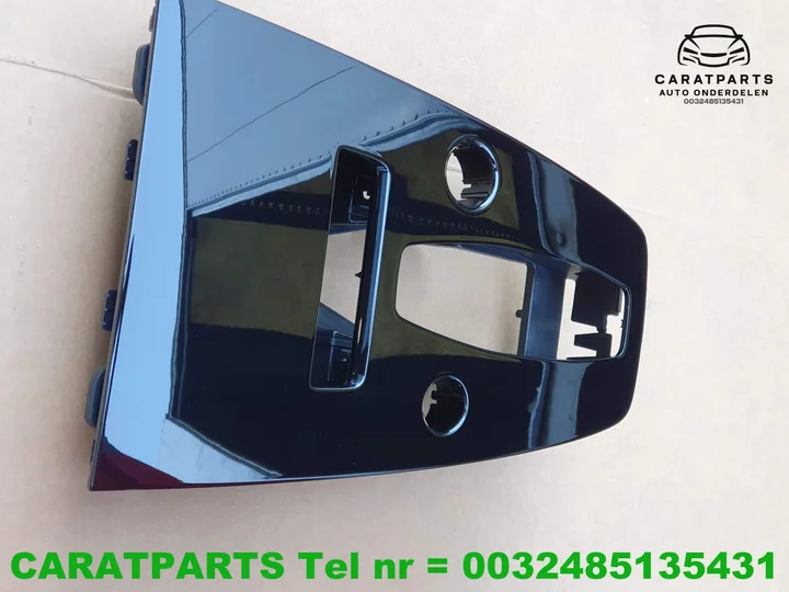 89a864261a-audi-q4-e-tron-inleg-console-q4-e-tron-inzetstuk — foto 4