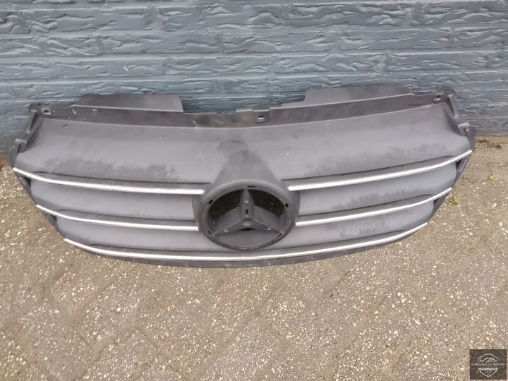 mercedes-sprinter-w907-w910-camper-2019-grille-grill — foto 2