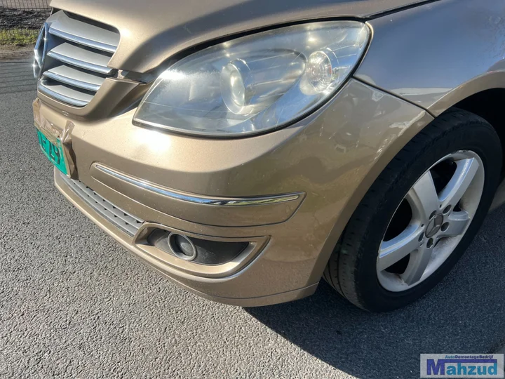 mercedes-b-klasse-w245-brons-791-voorbumper-20052011 — foto 2