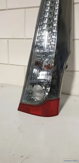 led-achterlicht-rechts-grandis-mitsubishi-22087642-passagierskant-origineel-gebruikt-2004-2011 — foto 4