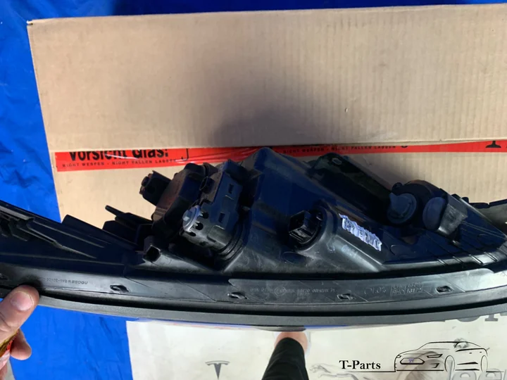 kia-picanto-koplamp-921021y011-rechts-lamp — foto 2