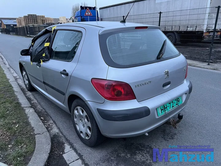 peugeot-307-14-kfw-eycc-zilver-sloop-onderdelen-motor — foto 4
