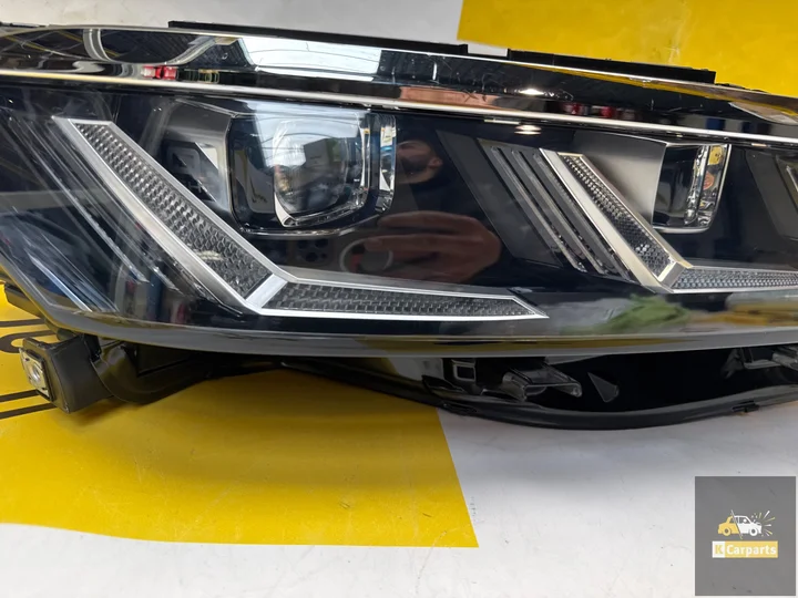 volkswagen-touareg-iii-rechter-koplamp-761941082b — foto 2