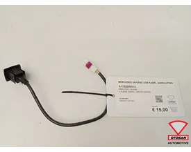 mercedes-diverse-usb-kabel-aansluiting-a1728200515
