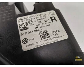 5tb941082a-vw-touran-ii-5tb-full-led-rechterlamp — foto 3