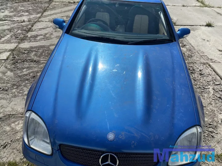 mercedes-slk-r170-blauw-372-voorkop-19962004 — foto 2