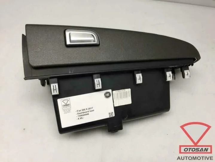 fiat-500x-2017-dashboardkastje-boven-735624446 — foto 2