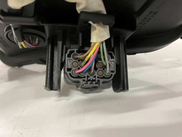 mazda-3-vol-led-koplampen-9-pins-compl-bcjh51040-bcjh51030 — foto 10
