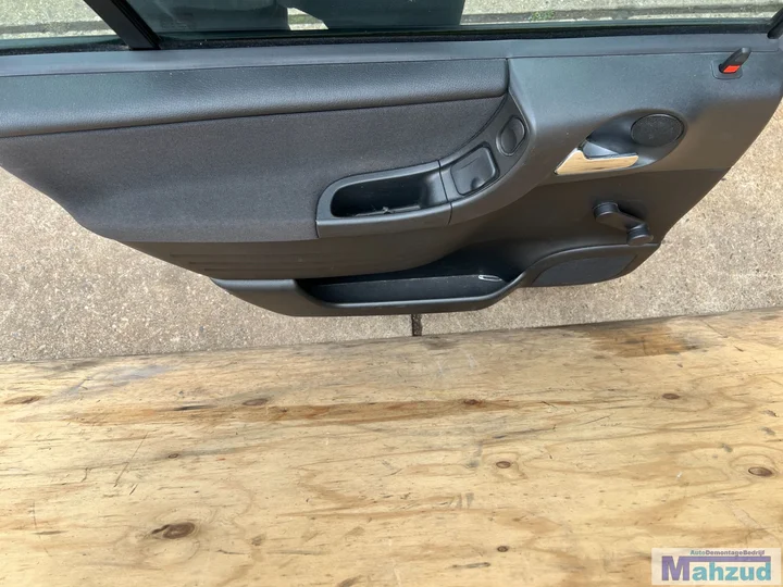 opel-zafira-a-zilver-z157-links-achter-deur-19982005 — foto 5