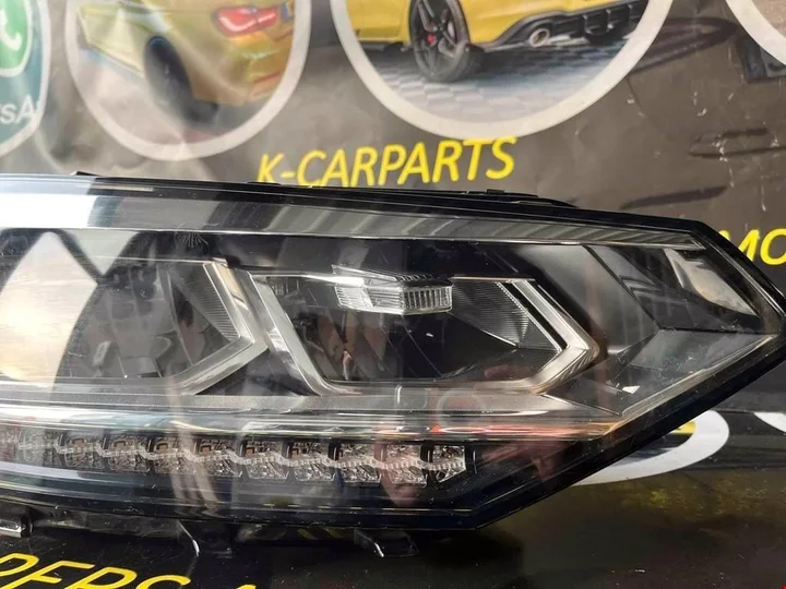 koplamp-volkswagen-touran-5t-5tb-voll-led-rechts — foto 4