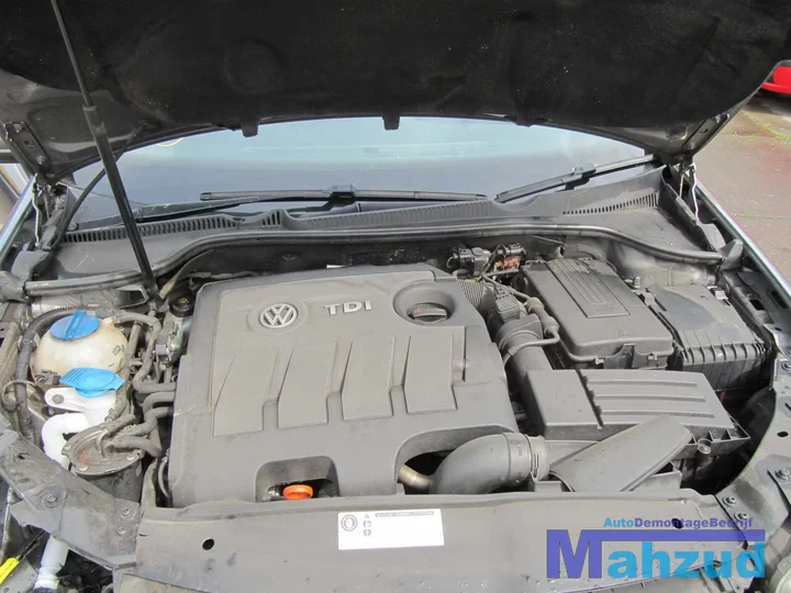 2010-volkswagen-golf-6-16-tdi-demontage-sloop-123 — foto 15