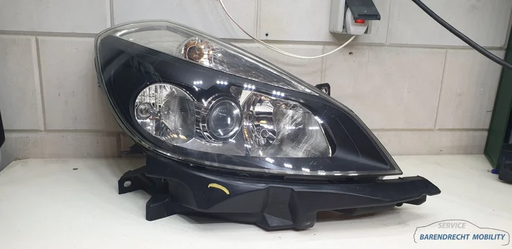 koplamp-clio-iii-renault-pre-facelift-rechts-8200261612-donkere-inleg-bochtverlichting-2006-2008 — foto 6