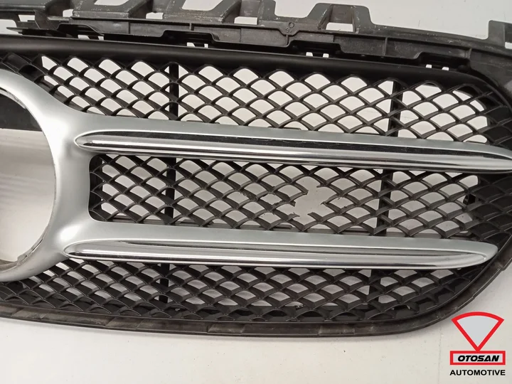 mercedes-benz-b-w247-grille-a2478885700-origineel — foto 3