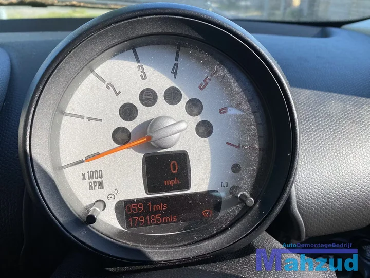 mini-countryman-one-r60-d-16d-bruin-demontage-onderdelen — foto 31