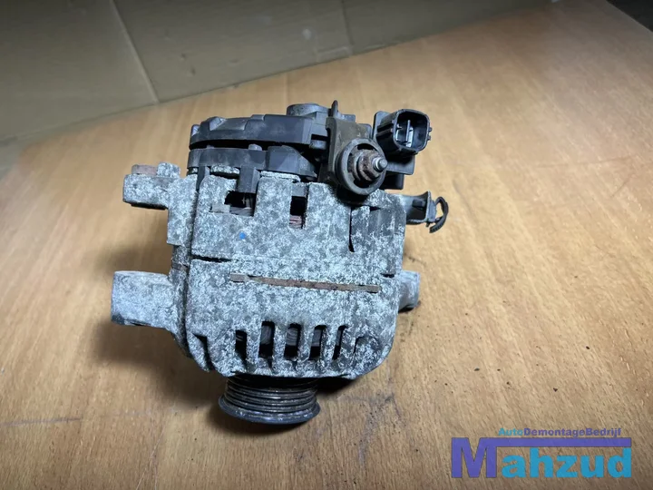 toyota-yaris-p9-13-dynamo-20052010 — foto 2