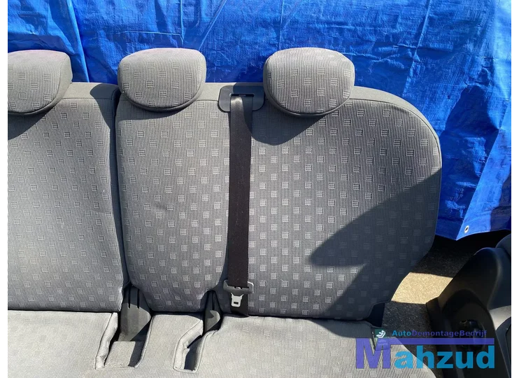 nissan-micra-3-k12-3-deurs-interieur-grijs-20022010
