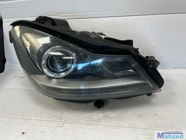mercedes-c-klasse-w204-xenon-led-koplamp-rechts-20112014 — foto 2