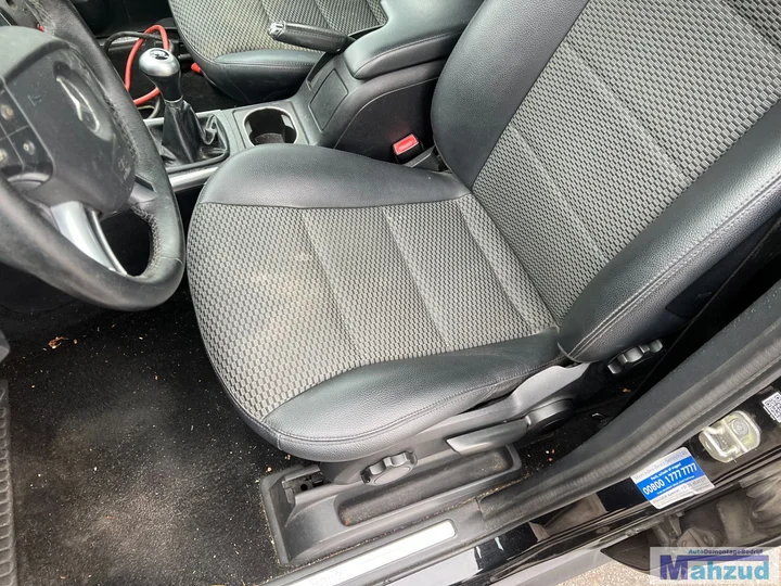 2010-mercedes-b-klasse-w245-20-zwart-191-demontage-sloop — foto 19
