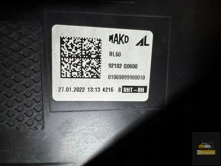 92102q0600-hyundai-bayon-full-ledlamp-links-rechts — foto 3