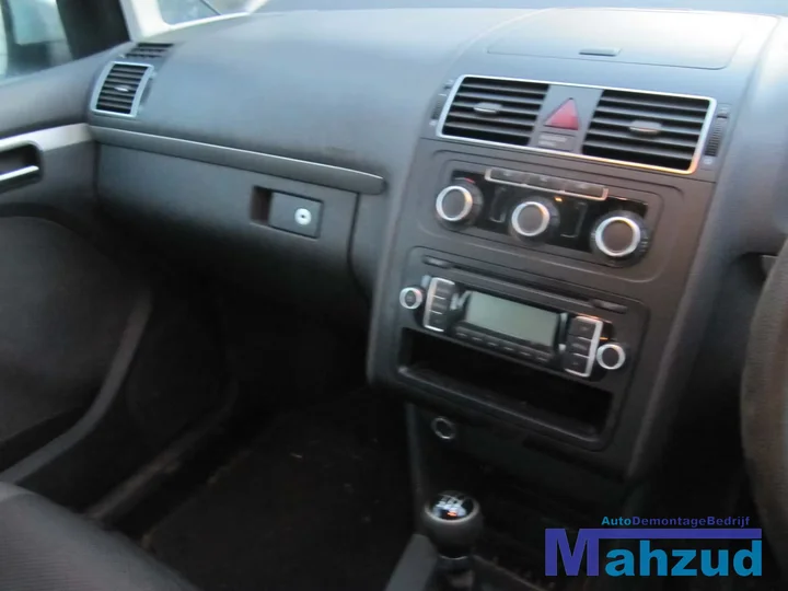 volkswagen-touran-16-tdi-motorblok-cay-cayc-motor — foto 14