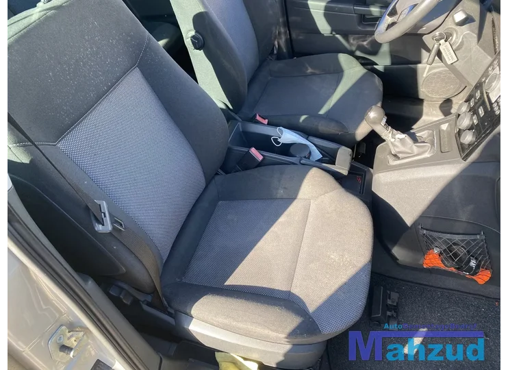 opel-zafira-b-zwart-grijs-interieur-compleet-20052011