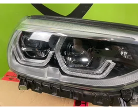 bmw-x3-x4-g01-koplamp-rechts-849682401-lamp — foto 3