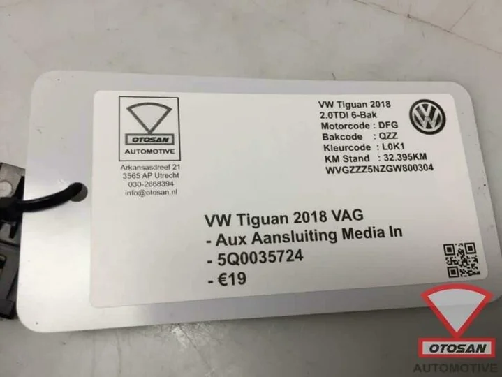 vw-audi-seat-skoda-vag-aux-aansluiting-media-in-5q0035724 — foto 2