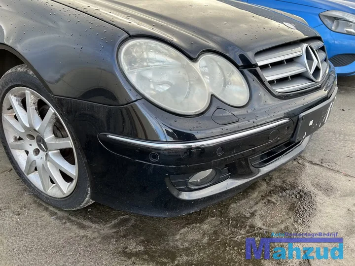 mercedes-clk-w209-zwart-c197-voorbumper-20022010 — foto 3