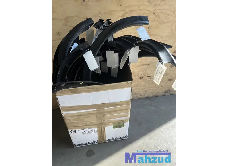 NISSAN JUKE F15  wielrand sierrand 2010-2019