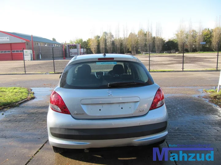 2009-peugeot-207-14-demontage-sloop-84 — foto 4