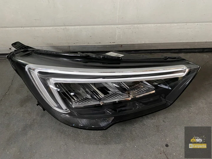 yq00709880-opel-crossland-x-full-led-rechterlamp
