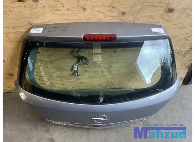 opel-astra-h-hatchback-grijs-z163-achterklep-20042011