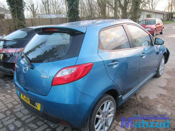 2012-mazda-2-sport-15-demontage-sloop-171 — foto 6