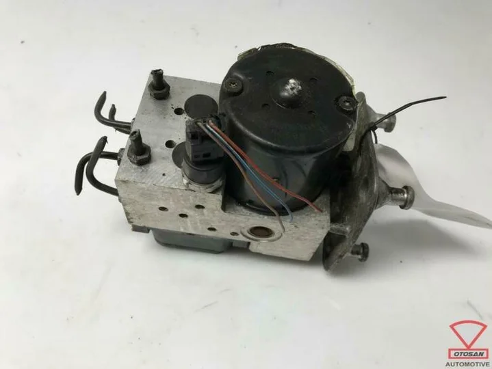 mercedes-e-klasse-w210-abs-pomp-a0044311442b — foto 2