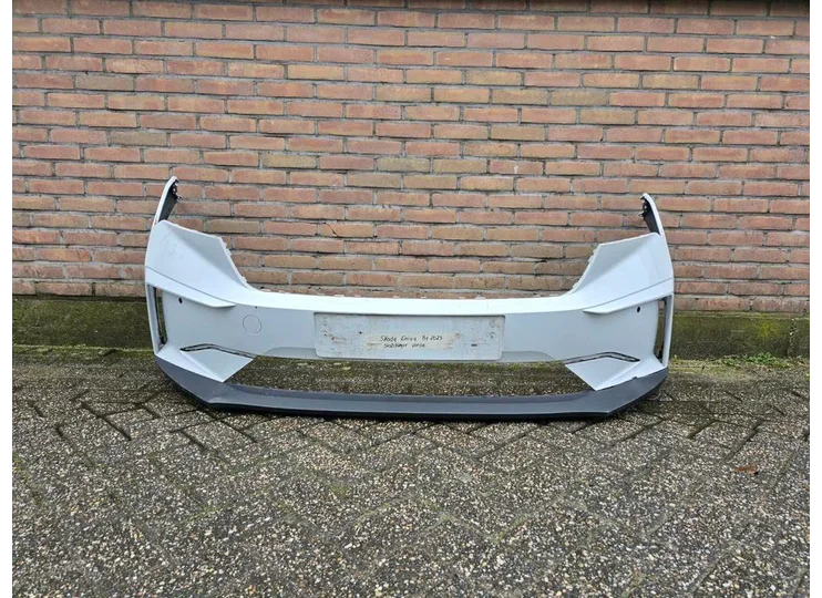 Skoda Enyaq 2020+ Voorbumper Bumper 4xPDC Origineel!