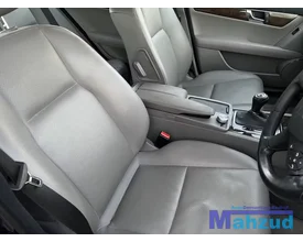 mercedes-c-klasse-w204-grijs-leer-interieur-20072011 — foto 6