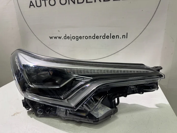 toyota-chr-chr-full-led-koplamp-rechts-81110f4071 — foto 2