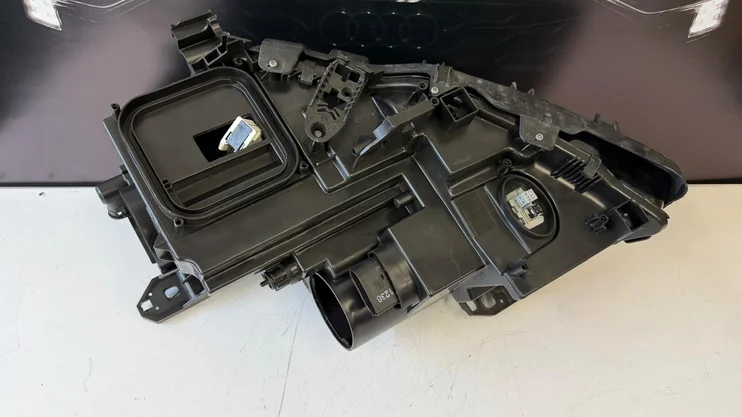 rechts-koplamp-mercedes-gla-156-bixenon-richtingsverlichting-a1569062400 — foto 11