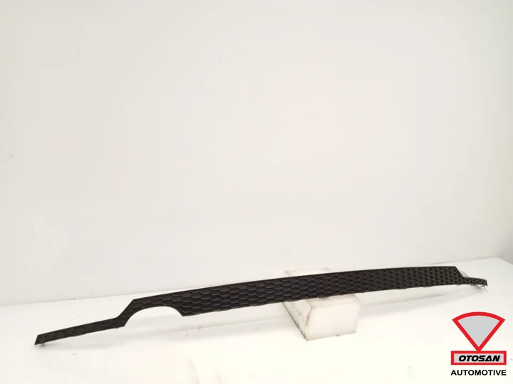 audi-a1-8xa-facelift-sline-honinggraat-diffuser-8xa807833 — foto 2