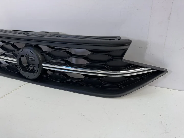 volkswagen-taigo-2g7-gril-grille-2g7853651n-2g7853651g — foto 4