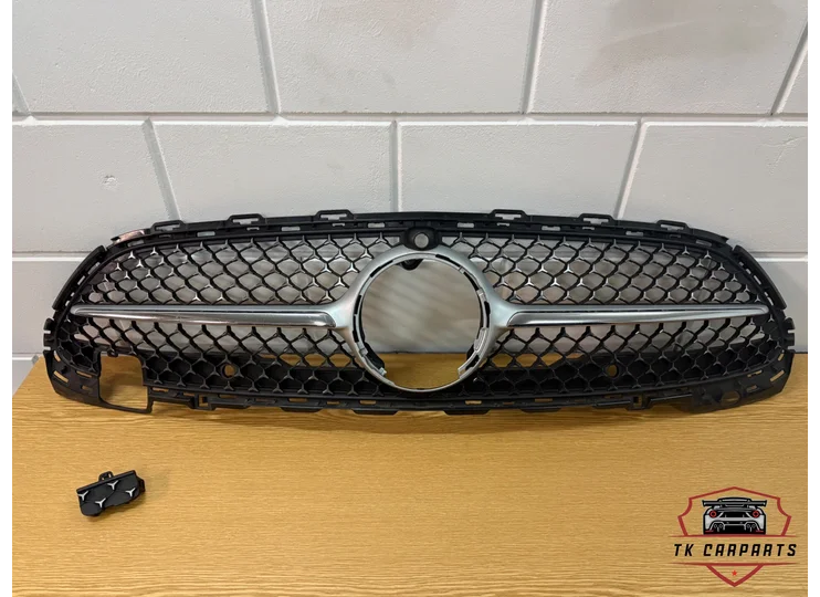 Calandre Mercedes W206 / S206 AMG Line A2068882100