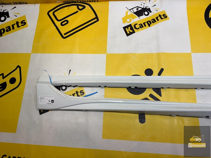 dorpel-vw-golf-8-viii-r-r20-sideskirts-5h0853860b59b-linksrechts-set — foto 3