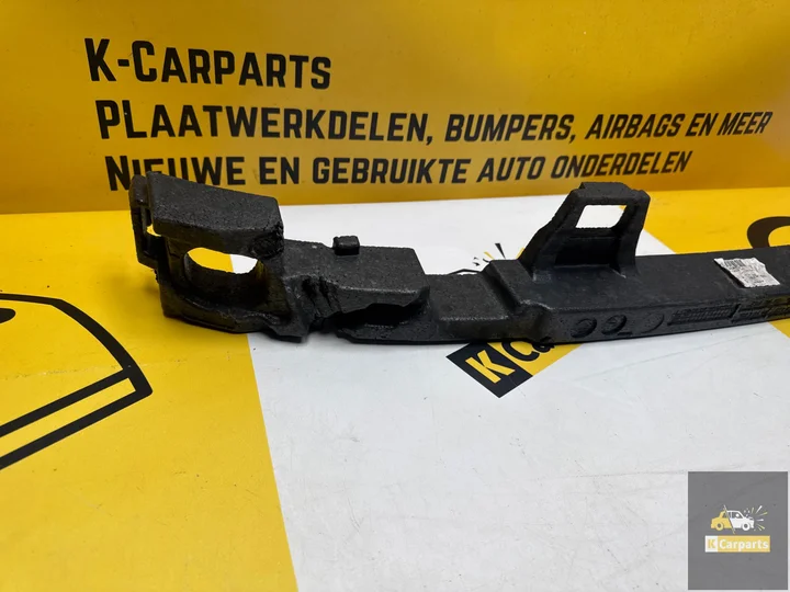 audi-a1-sportback-bumper-balk-schuim-82a807251 — foto 2