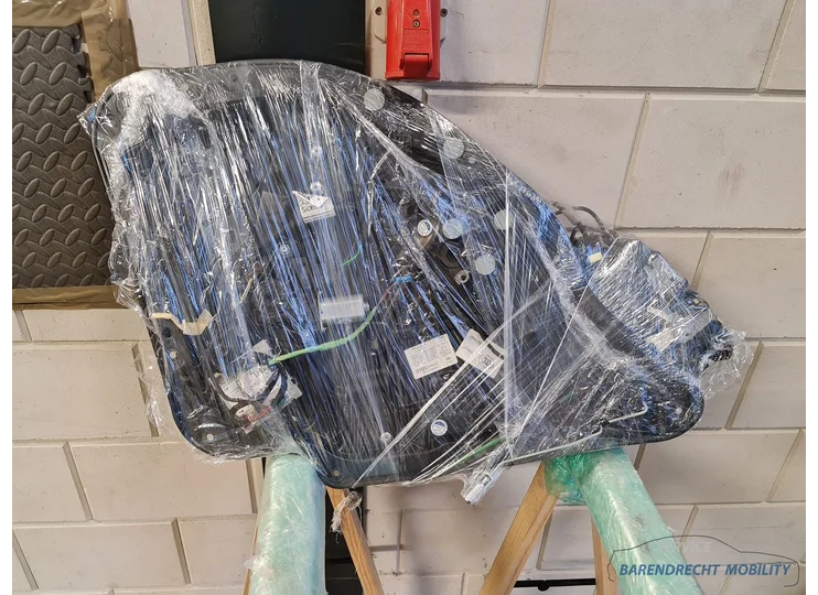 mercedes-w213-e-klasse-sedan-raam-mechanisme-motor-ruit-slot-mechaniek-module-links-achter-la-a2139004709-origineel-nette-staat-gebruikt-2016-2017-2018-2019-2020-2021-barendrecht-mobility-service