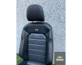 interieur-vw-golf-7-r-r20-ledercarbon-links-passagiers-stoel — foto 3