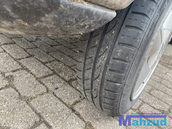 1998-ford-fiesta-4-125i-16v-blauw-dha-dhb-onderdelen — foto 22